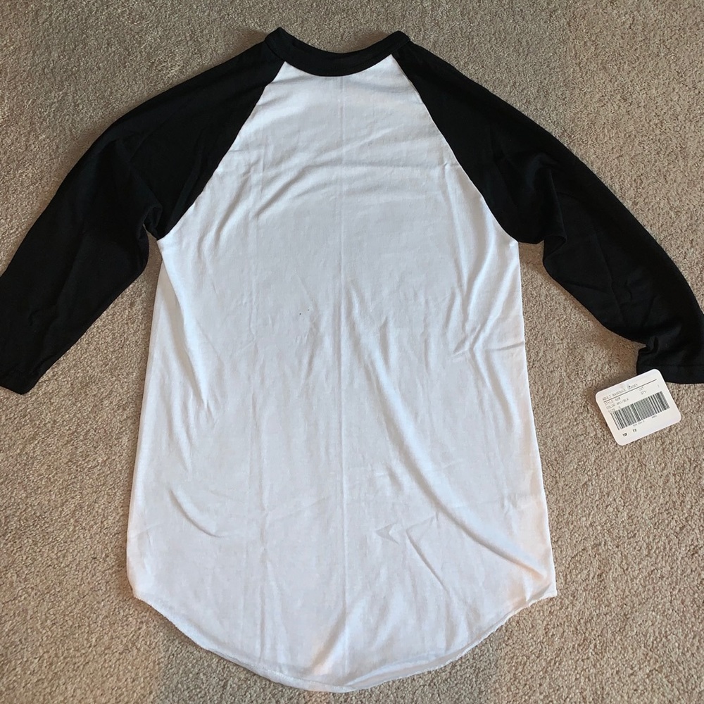 Baseball tee NWT size small